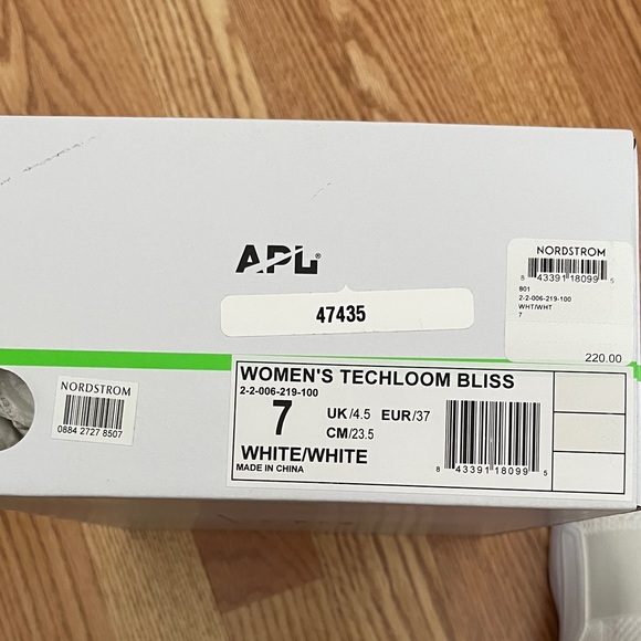 APL Women's Techloom Bliss in White - Picture 2 of 4